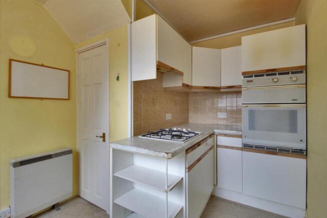Kitchen 2.jpg