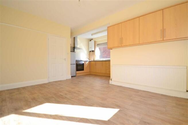 OPEN PLAN DINING KITCHEN