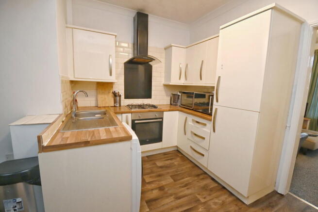 2 bed Terraced for sale Image 5