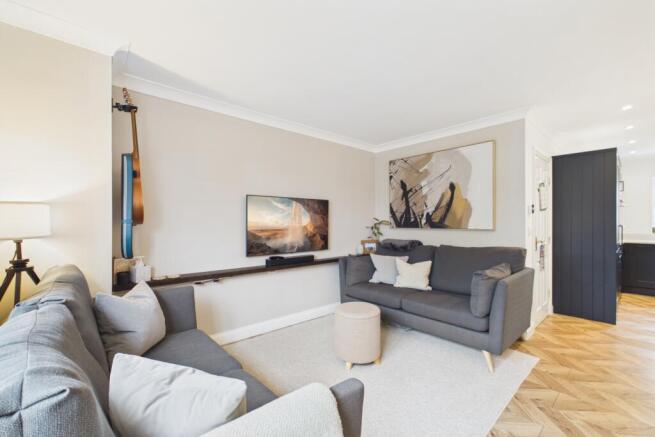 3 bed Town House for sale Image 6