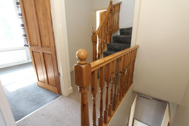3 bed Terraced to rent Image 6