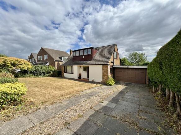 4 bed Detached Bungalow for sale in huddersfield