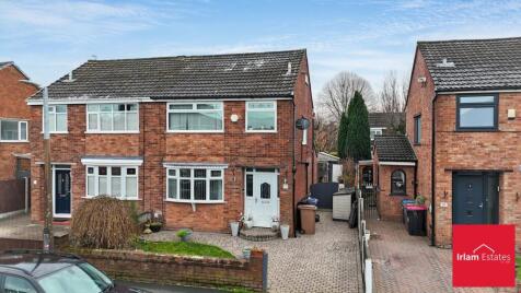 Broadway, Irlam, M44