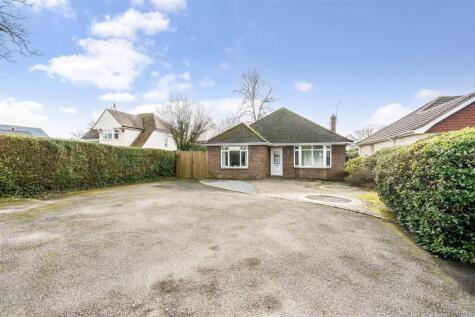 Botley Road, Whitenap, Romsey, Hampshire