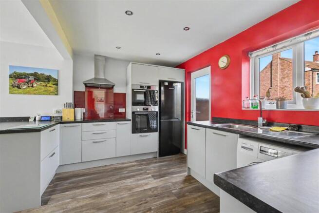Valley Road, Chilwell, Nottingham photo 4
