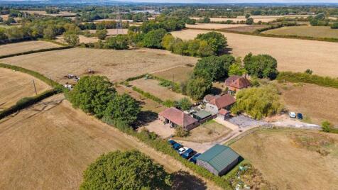 Easons Stables, Palehouse Common, Uckfield