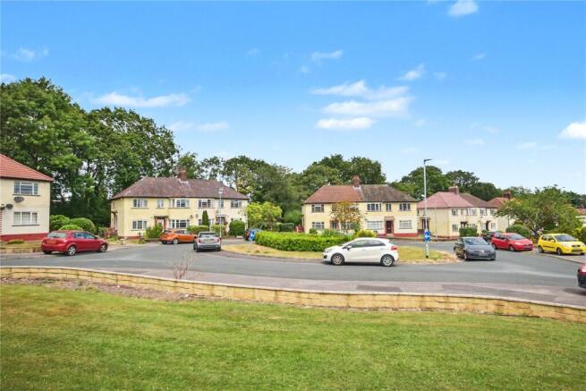 2 bed Apartment for sale Image 8