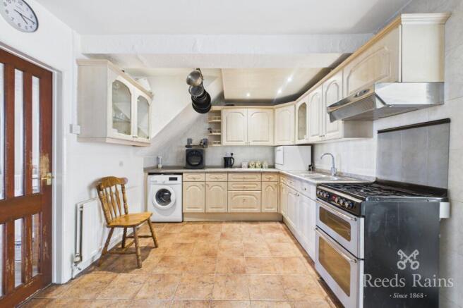 3 bed Semi-Detached for sale Image 5
