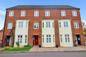 15, Dowlais Close, Oakhurst, Swindon SN25 2DJ