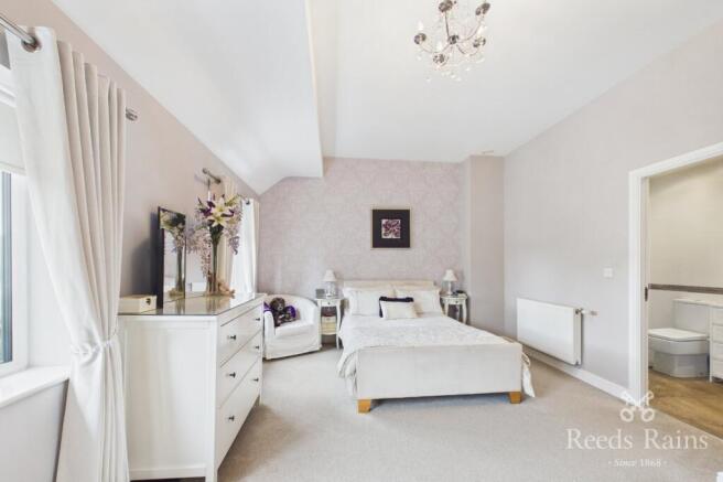 4 bed End of Terrace for sale Image 12