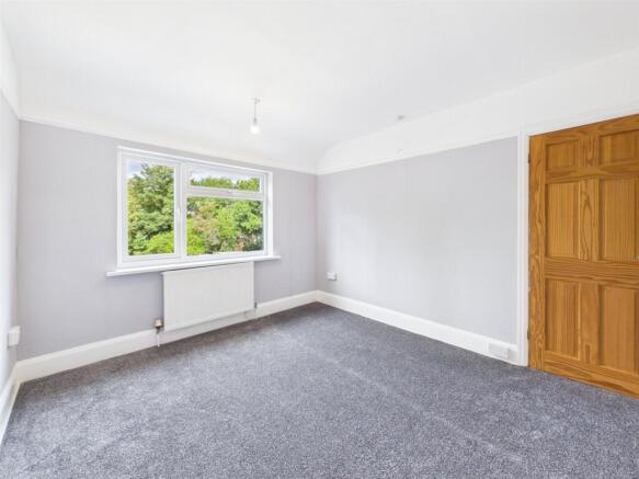 Elmsfield Avenue, Heanor, Derbyshire, DE75 photo 4