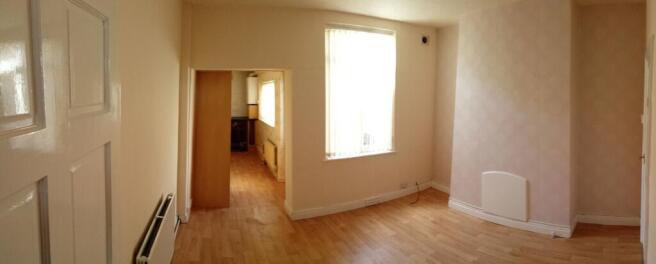 2 bed Terraced to rent Image 8