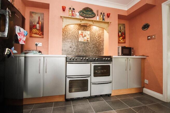 3 bed Semi-Detached for sale Image 5