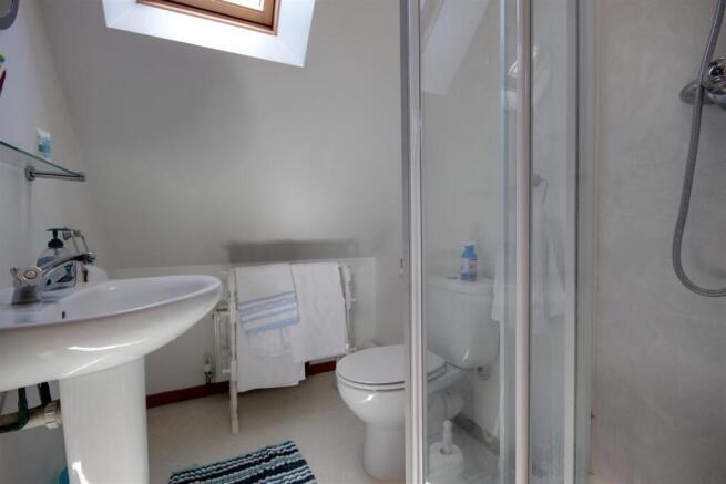 SHOWER ROOM/W.C