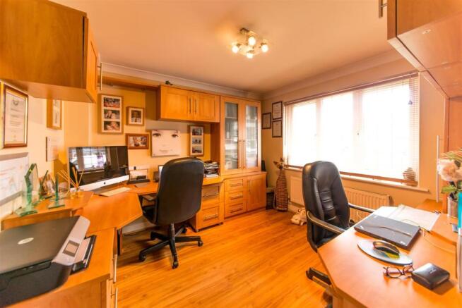 Dining Room/Study
