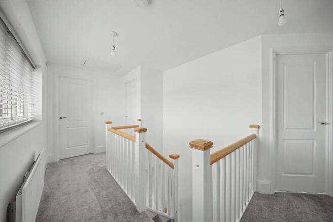 4 bed Detached for sale Image 12
