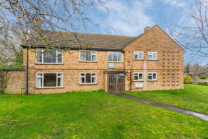 43, Walnut Way, Hitchin SG5 3XZ