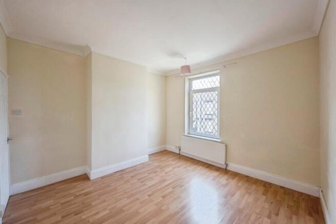 2 bed Semi-Detached for sale Image 8