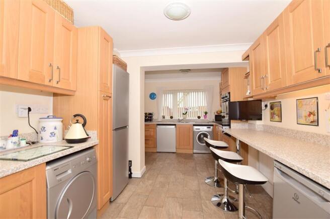 Kitchen/ Breakfast Area