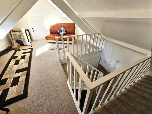 Bedroom 4.jpg