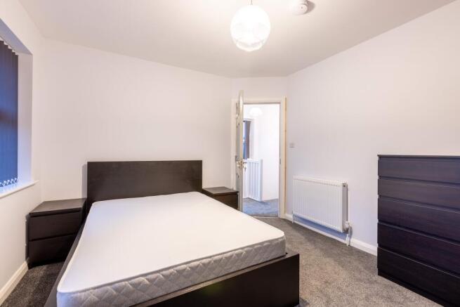 1 bed House Share to rent Image 11