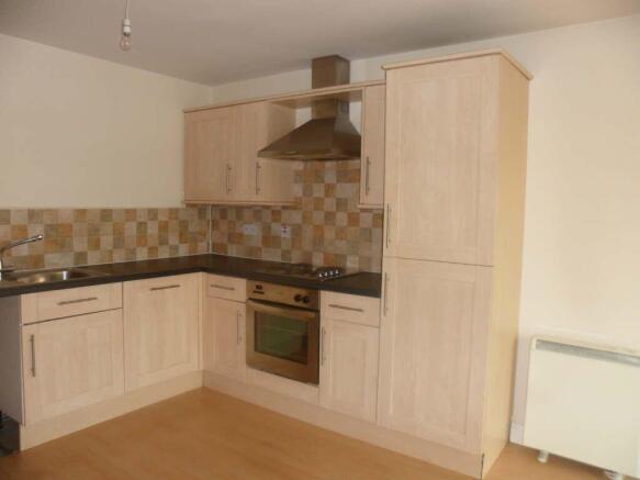 2 bed Apartment for sale Image 4