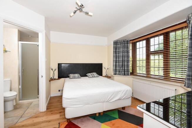Bedroom .