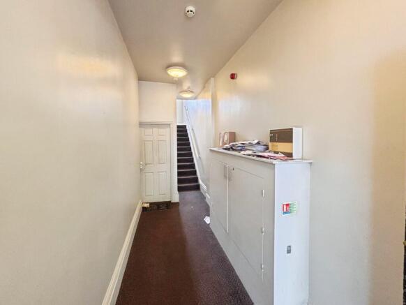 7 bed Apartment for sale Image 8