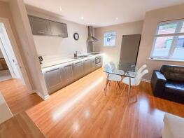 8, 40 Anstey House, Hanover Square, Woodhouse, Leeds LS3 1BQ