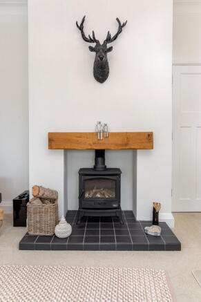 4 bed Detached for sale Image 7
