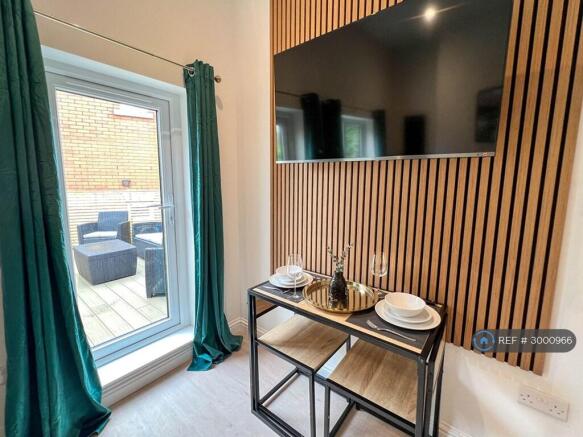1 bed Flat to rent Image 4