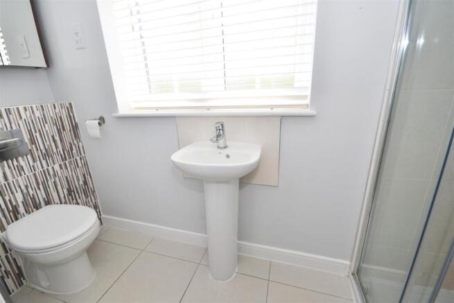 3 bed Semi-Detached for sale Image 9