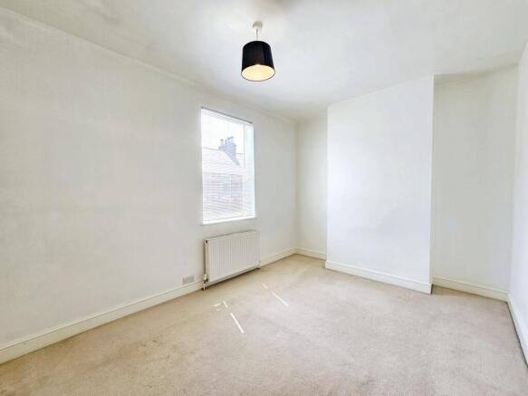 2 bed Terraced for sale Image 7