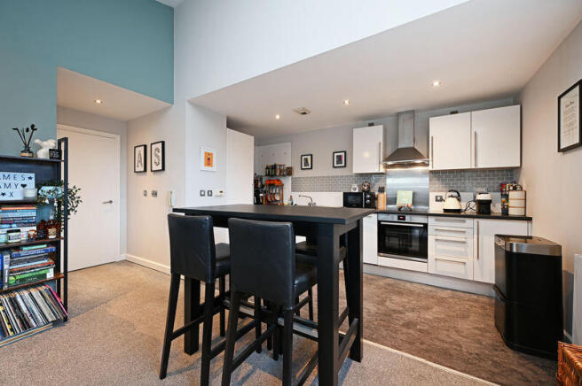 2 bed Apartment for sale Image 9