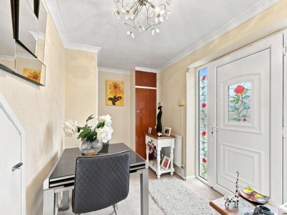 3 bed Semi-Detached for sale Image 8
