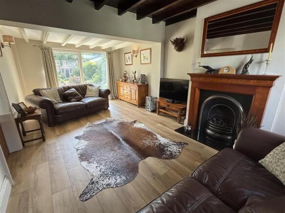 3 bed Semi-Detached for sale Image 8