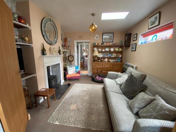 Living Room.jpg