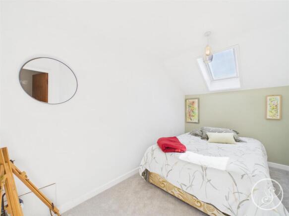 2 bed Flat for sale Image 11