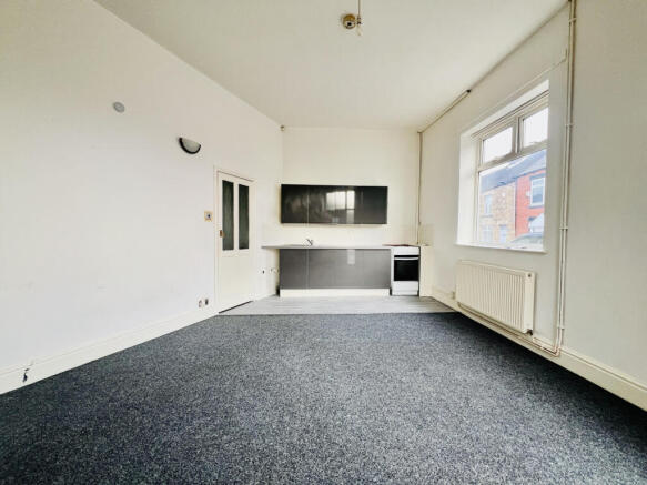 3 bed Block of Apartments for sale Image 9