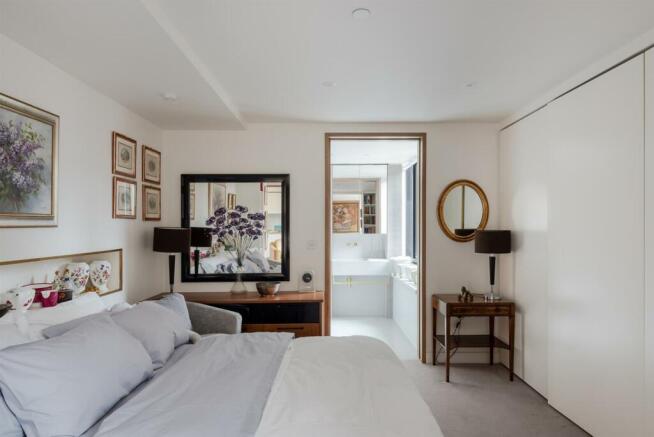 Flat 14 Blake Tower-6.jpg