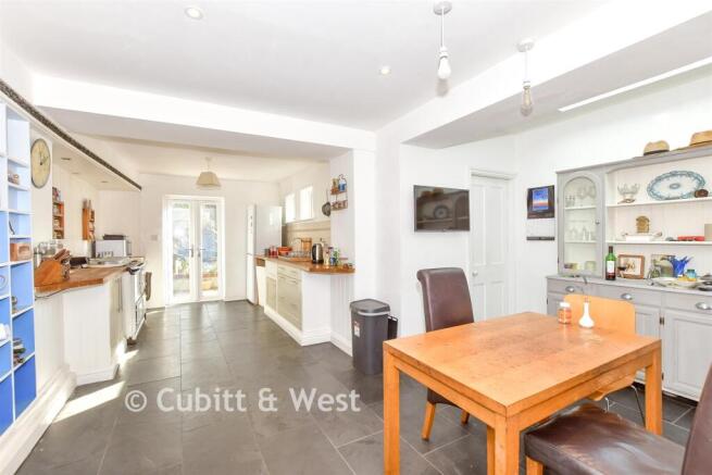 Kitchen/Breakfast Room