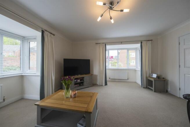 43 Shakerley Close-016.JPG