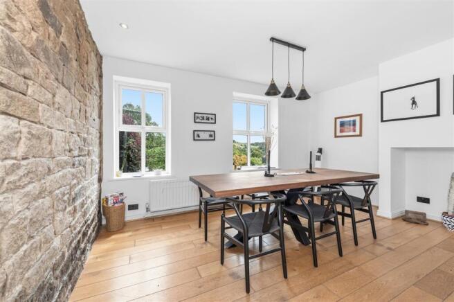 4 bed Detached for sale Image 6