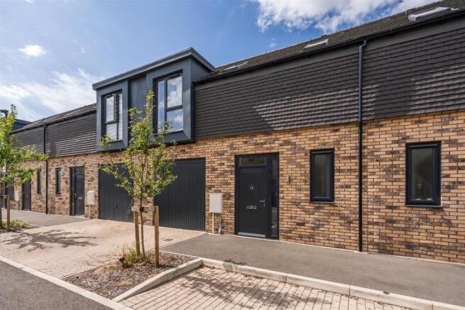 62 Parkes Avenue_18.jpg