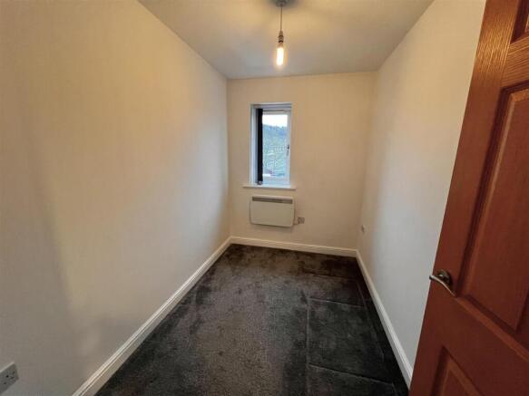 2 bed Apartment for sale Image 11