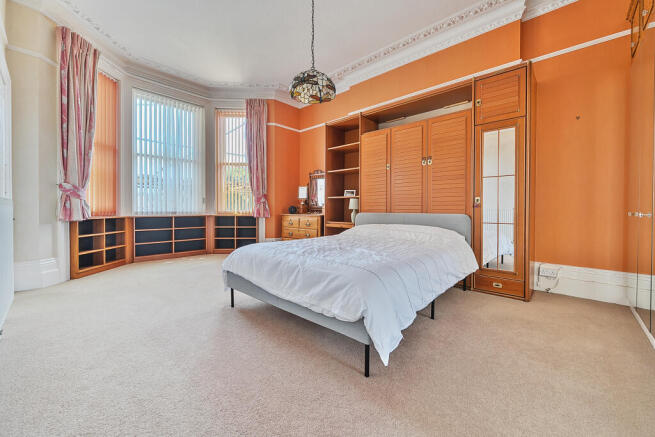 Grand Avenue, Hove, BN3 photo 4