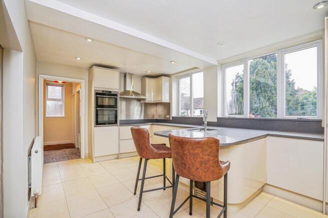 3 bed Detached for sale Image 6