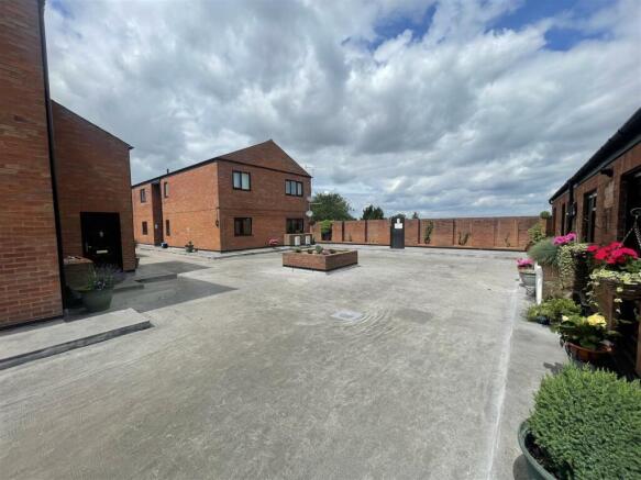 Secure Roof Top Courtyard