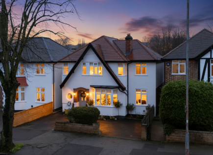 Arno Vale Road, Woodthorpe, NG5