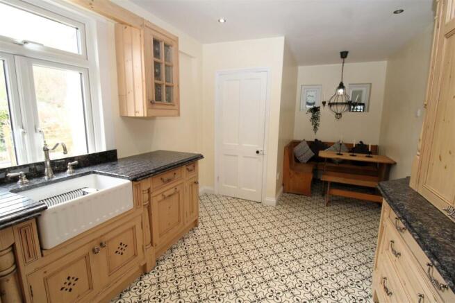 Kitchen/Breakfast Room